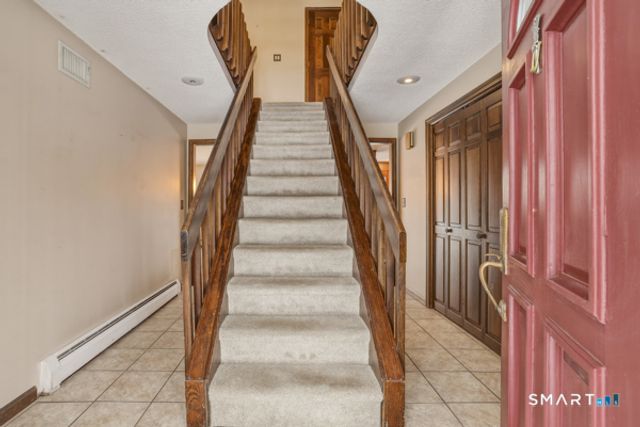 438 Chimney Sweep Hill Road, Glastonbury, CT 06033