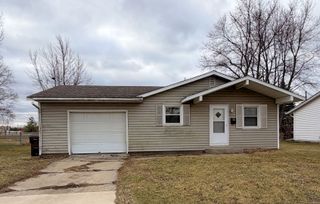 1020 Avenue E, Rochelle, IL 61068