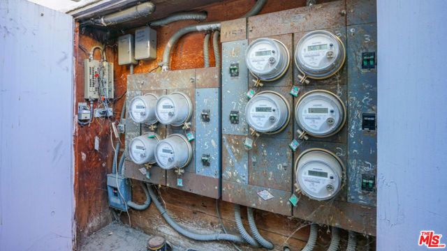 1157 Justin Avenue, Glendale, CA 91201