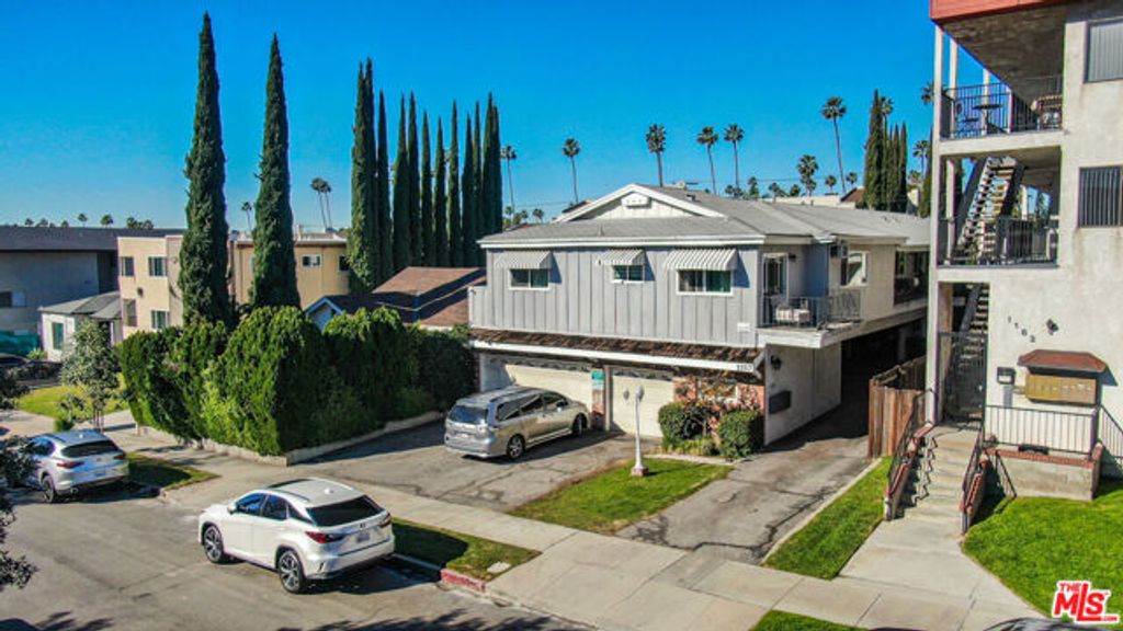 1157 Justin Avenue, Glendale, CA 91201