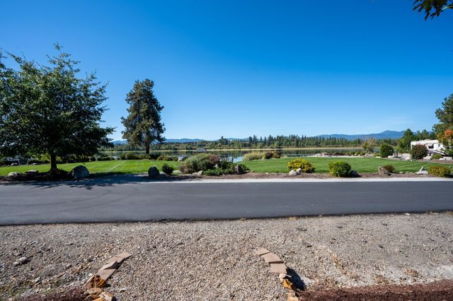 71 Pathfinder Ln, Usk, WA 99180