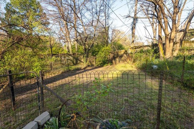 985 WILBEC RD, Memphis, TN 38117