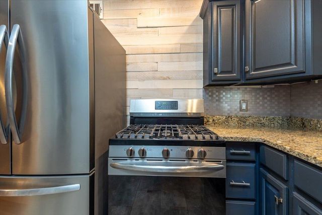 985 WILBEC RD, Memphis, TN 38117