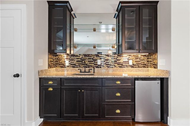 318 Scone Castle LOOP, Chesapeake, VA 23322