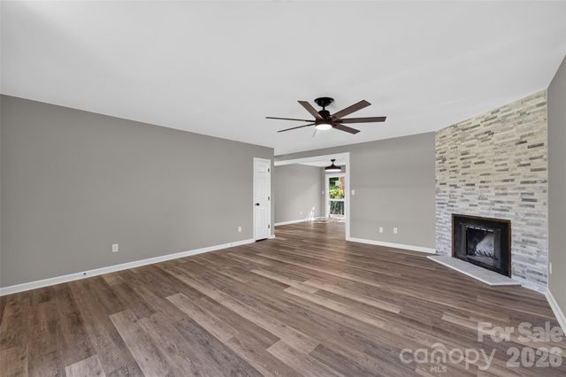 1326 Old Lenoir Road NW, Hickory, NC 28601