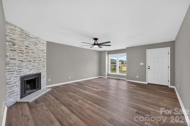 1326 Old Lenoir Road NW, Hickory, NC 28601