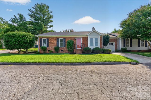 1326 Old Lenoir Road NW, Hickory, NC 28601