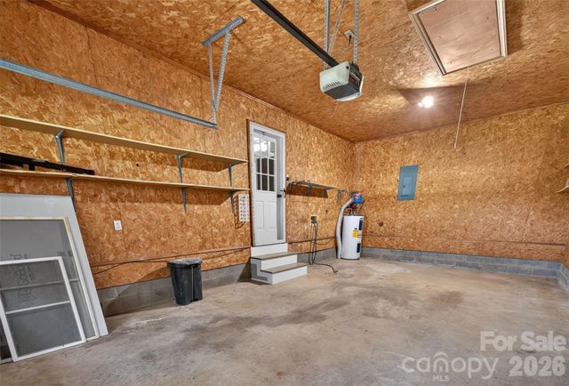 1326 Old Lenoir Road NW, Hickory, NC 28601