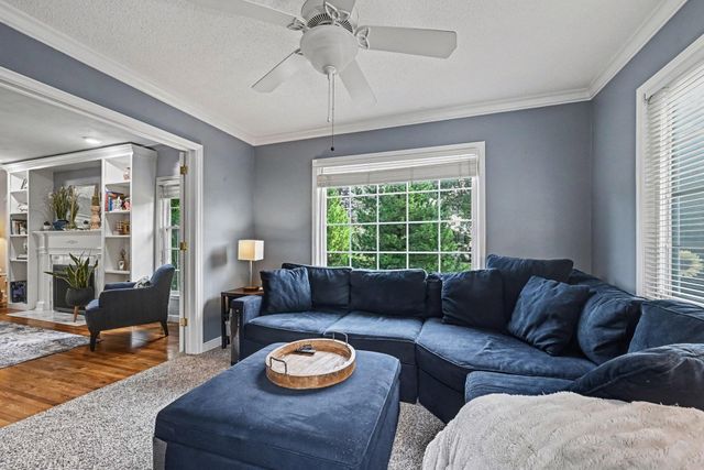 1820 Montreal Avenue, Saint Paul, MN 55116
