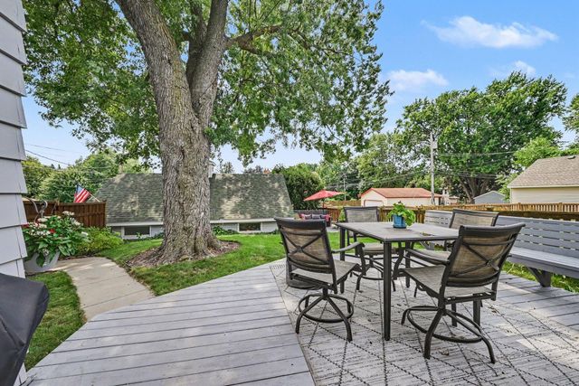 1820 Montreal Avenue, Saint Paul, MN 55116