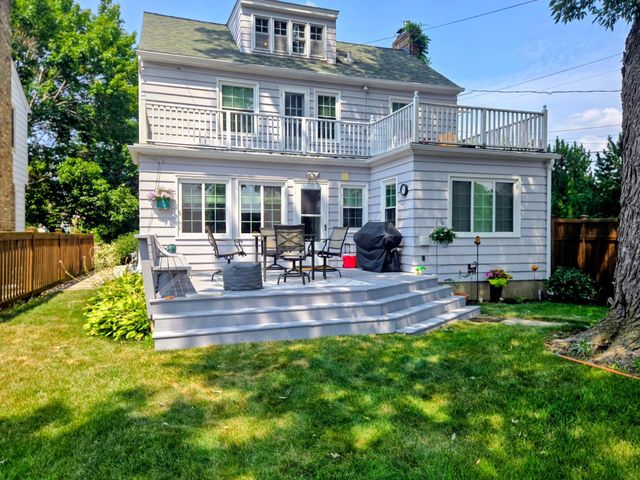 1820 Montreal Avenue, Saint Paul, MN 55116