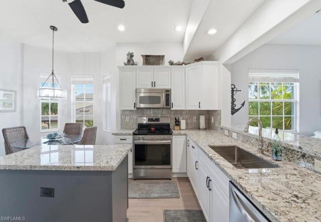 7842 Hawthorne DR # 1703, Naples, FL 34113