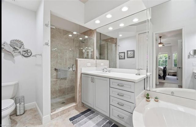 7842 Hawthorne DR # 1703, Naples, FL 34113