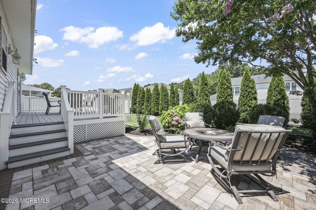 27 Diamond Lane, Howell, NJ 07731