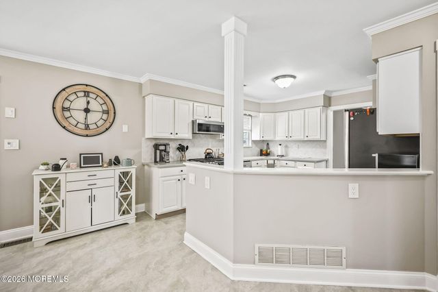 27 Diamond Lane, Howell, NJ 07731