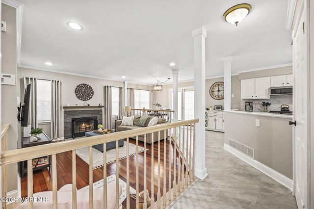 27 Diamond Lane, Howell, NJ 07731