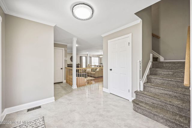 27 Diamond Lane, Howell, NJ 07731