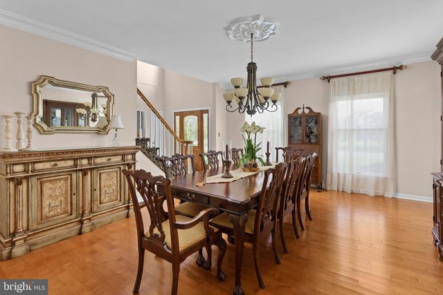 17 CLAYTON DR, Millstone Township, NJ 08510