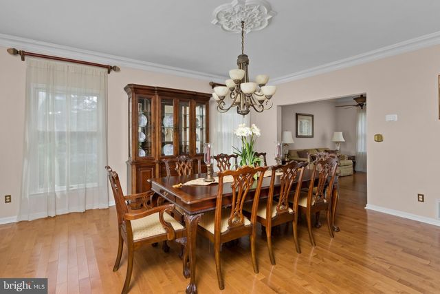 17 CLAYTON DR, Millstone Township, NJ 08510