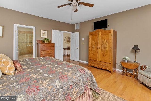 17 CLAYTON DR, Millstone Township, NJ 08510