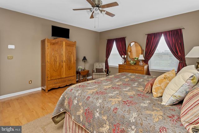 17 CLAYTON DR, Millstone Township, NJ 08510