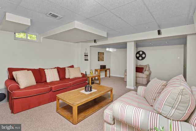 17 CLAYTON DR, Millstone Township, NJ 08510