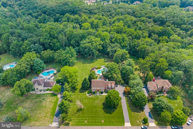 17 CLAYTON DR, Millstone Township, NJ 08510