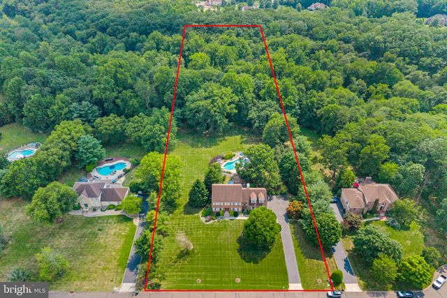 17 CLAYTON DR, Millstone Township, NJ 08510