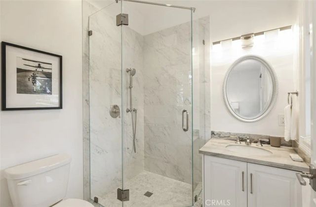 21 Lochmoor, Newport Beach, CA 92660