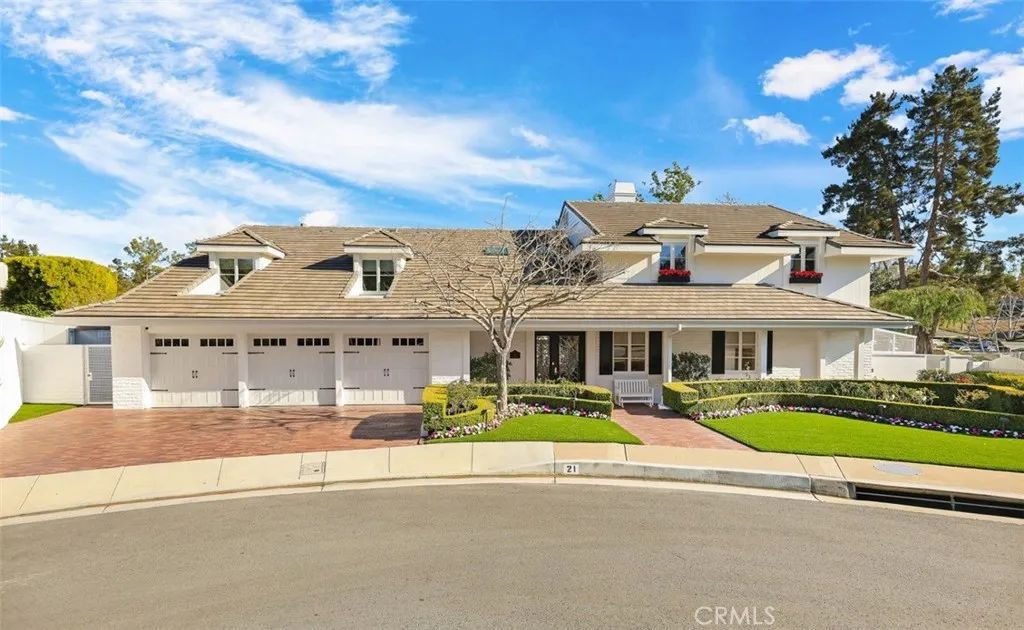 21 Lochmoor, Newport Beach, CA 92660