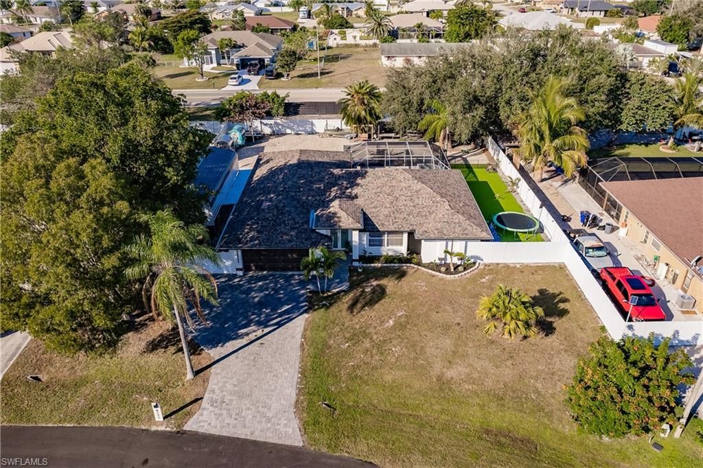 240 Laurent CT, LEHIGH ACRES, FL 33936 — photo 4