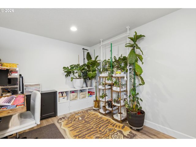 3779 Sw MCKINLEY St, Gresham, OR 97080