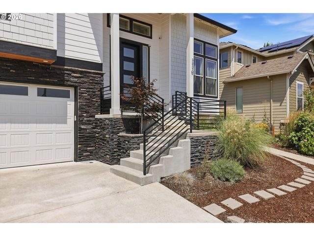 3779 Sw MCKINLEY St, Gresham, OR 97080