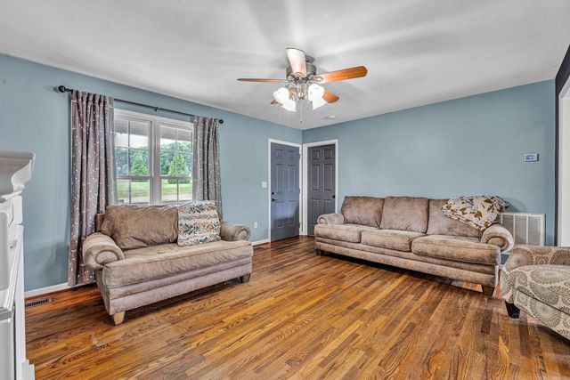75 Estate DR, Glade Hill, VA 24092