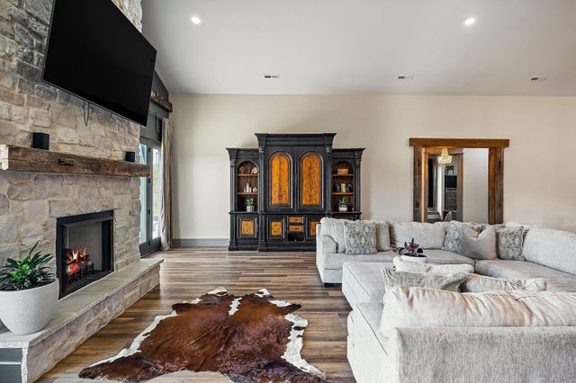 1656 Dibrell Lucky Road, Mcminnville, TN 37110