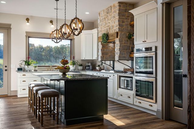 1656 Dibrell Lucky Road, Mcminnville, TN 37110