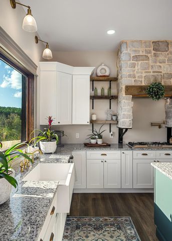 1656 Dibrell Lucky Road, Mcminnville, TN 37110