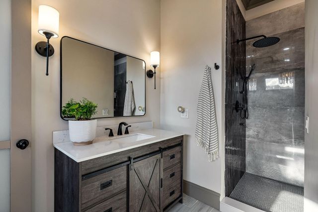 1656 Dibrell Lucky Road, Mcminnville, TN 37110