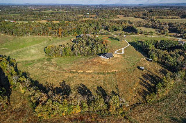 1656 Dibrell Lucky Road, Mcminnville, TN 37110