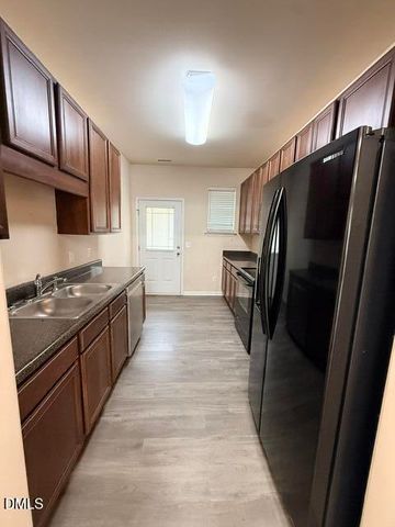 806 Carpenter Glenn Drive, Cary, NC 27519