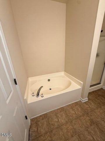 806 Carpenter Glenn Drive, Cary, NC 27519