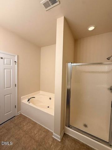 806 Carpenter Glenn Drive, Cary, NC 27519