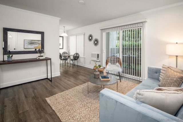 8581 Villa La Jolla Dr N, La Jolla, CA 92037