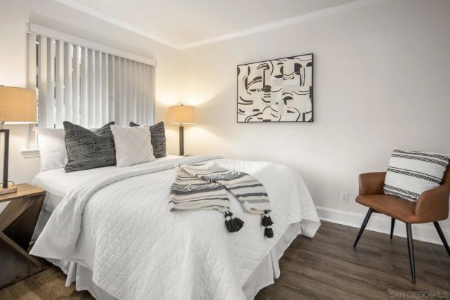 8581 Villa La Jolla Dr N, La Jolla, CA 92037