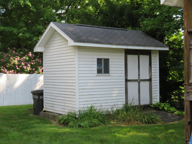 1205 Hickory Street, Goshen, IN 46526