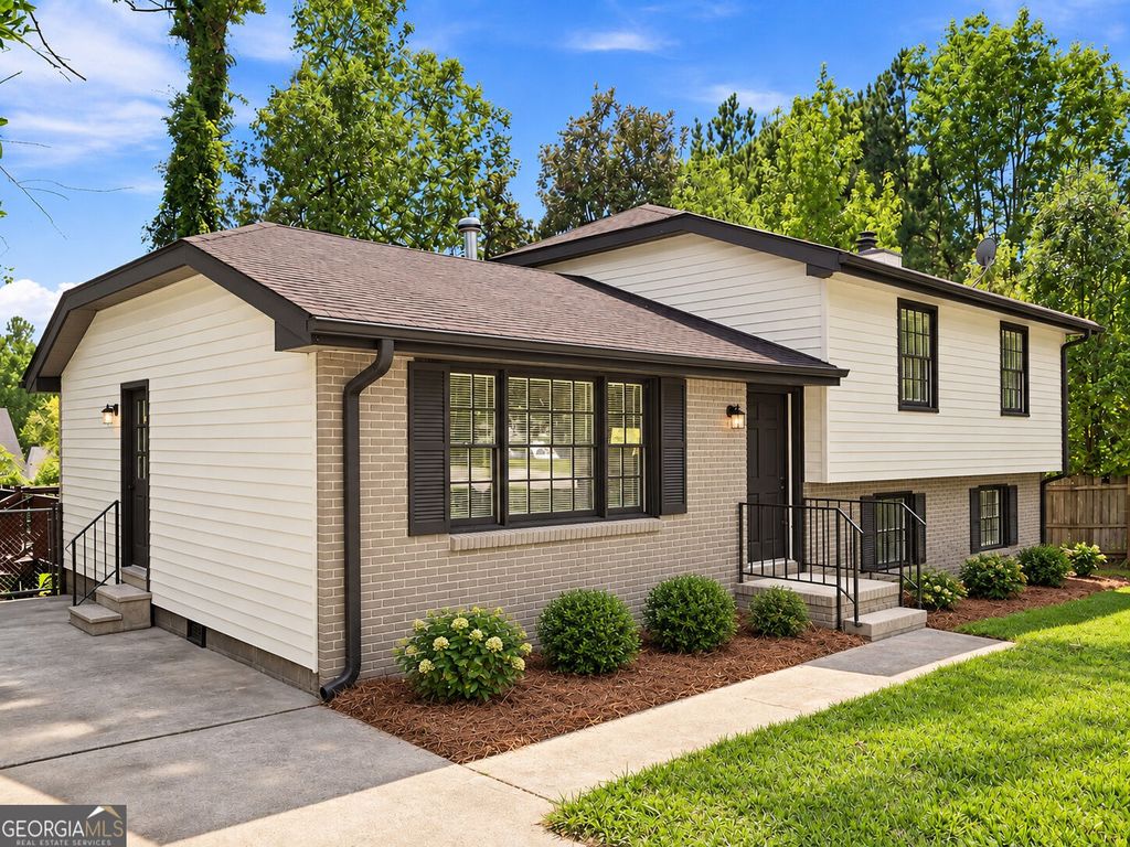 8423 Magnolia Drive, Jonesboro, GA 30238