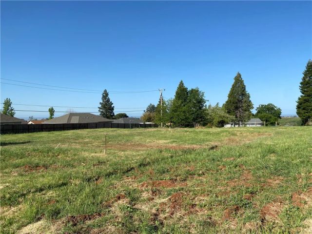 72 Seaman, Paradise, CA 95969