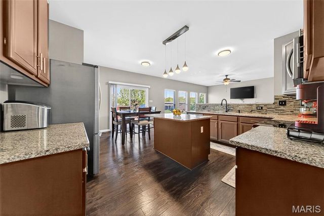 301 America Street, Wentzville, MO 63385