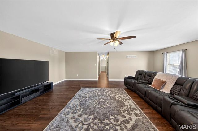 301 America Street, Wentzville, MO 63385