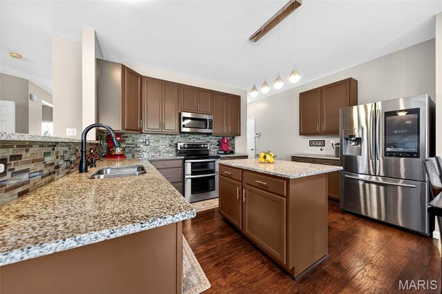 301 America Street, Wentzville, MO 63385